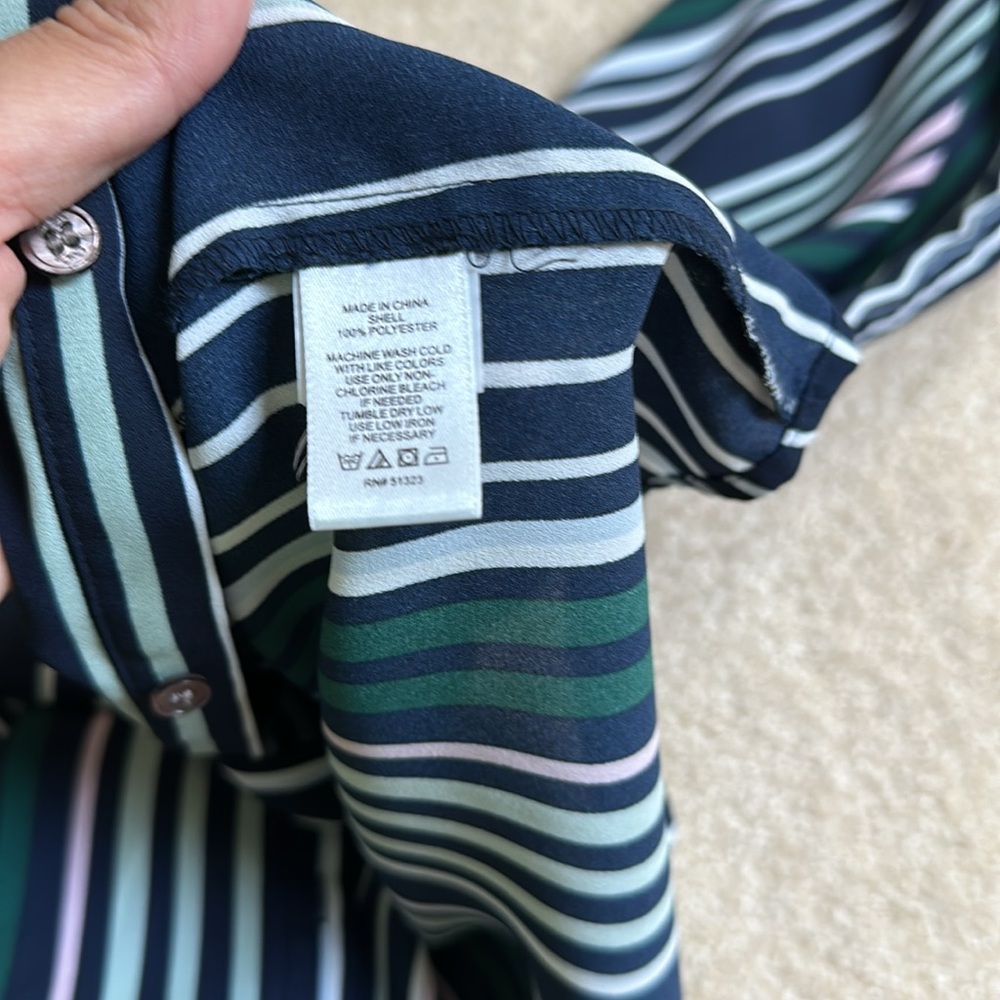 Button down shirt - Picture 5 of 5